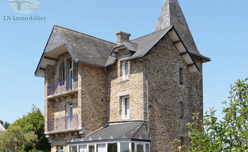 Villa in Clohars-Carnoët, Brittany, France 1