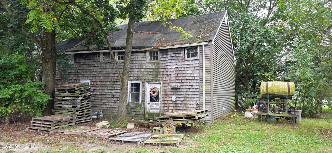 House in Freehold Township, New Jersey, United States 4 - 16299419