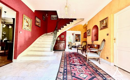 House in La Chapelle-sur-Erdre, Pays de la Loire, France 1