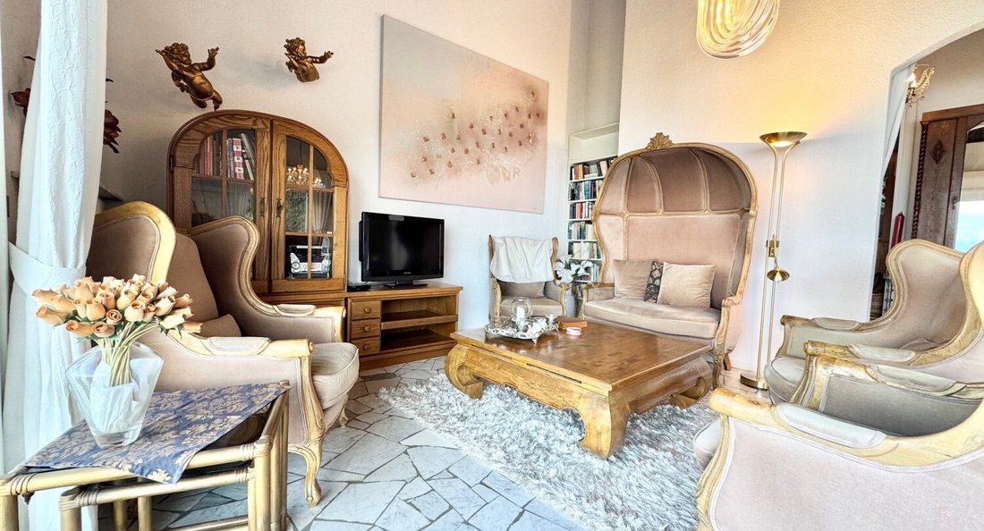 House in Luino, Lombardy, Italy 3 - 16296129