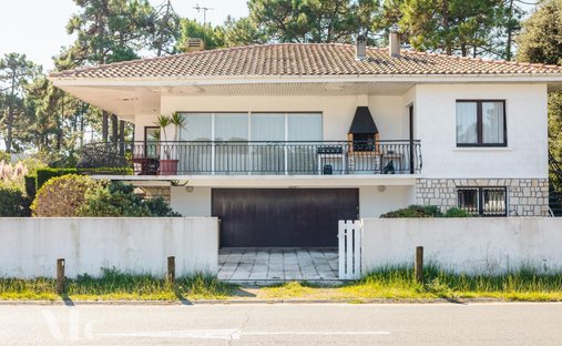 Villa in Centre Cap Ferret, Lège-Cap-Ferret, France 1