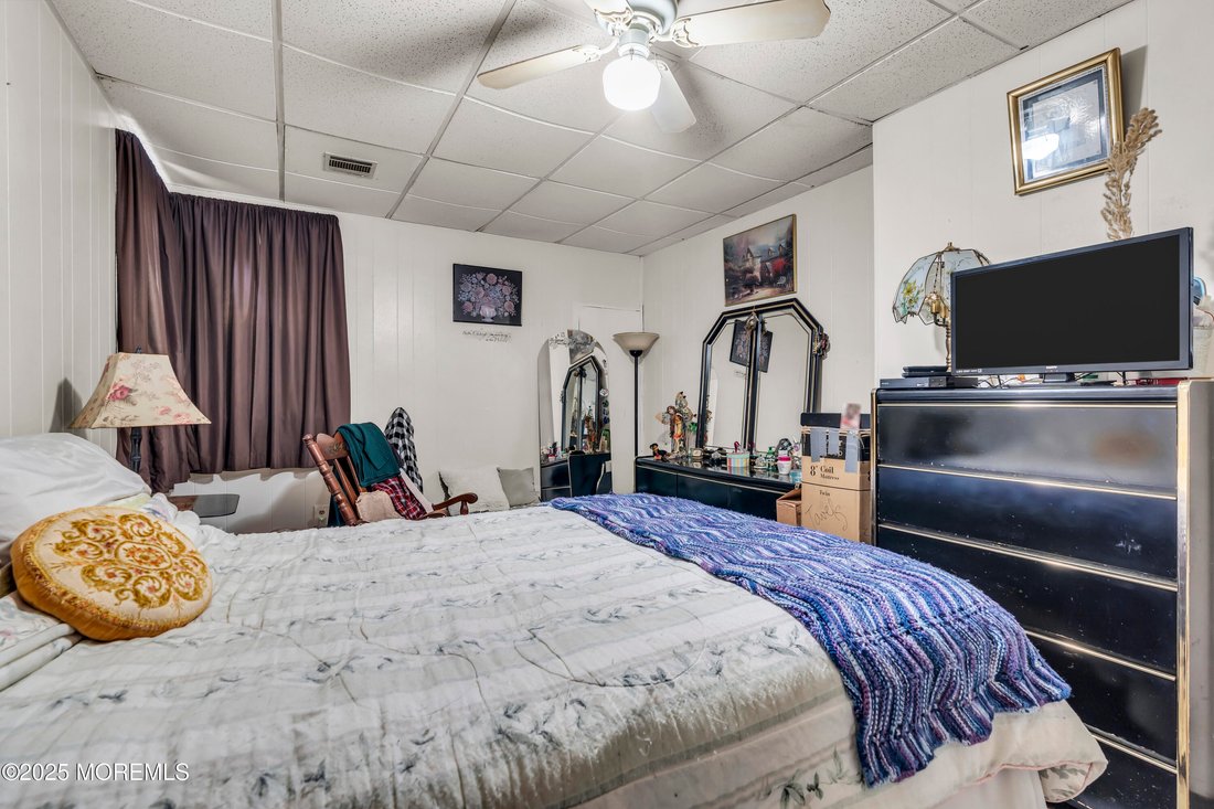Seaside Park, New Jersey, United States 5 - 16299656