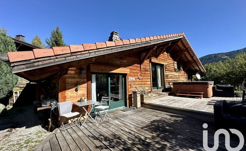 Arâches-la-Frasse, Auvergne-Rhône-Alpes, France 1
