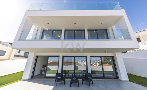 Townhouse in Sao Goncalo de Lagos, Algarve, Portugal 1