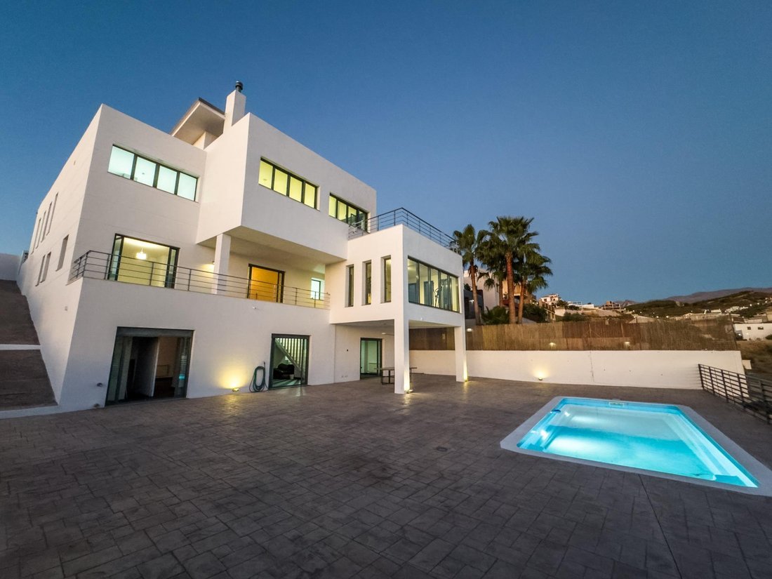 Villa in La Zubia, Andalusia, Spain 2 - 16308721