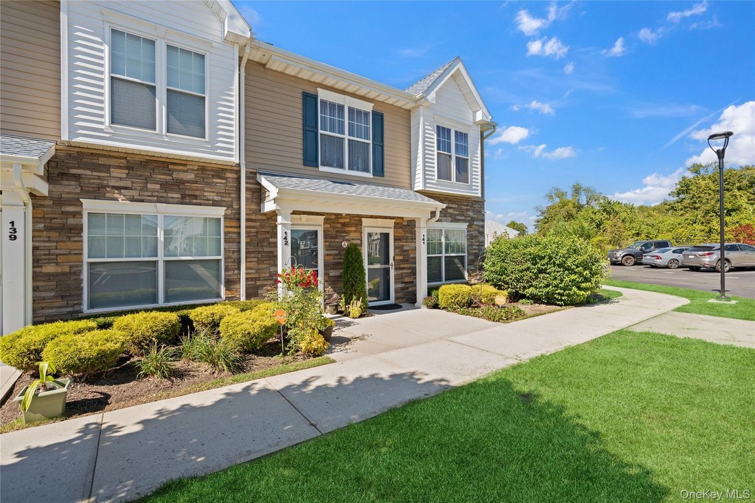 Casas De Venta En Central Islip
