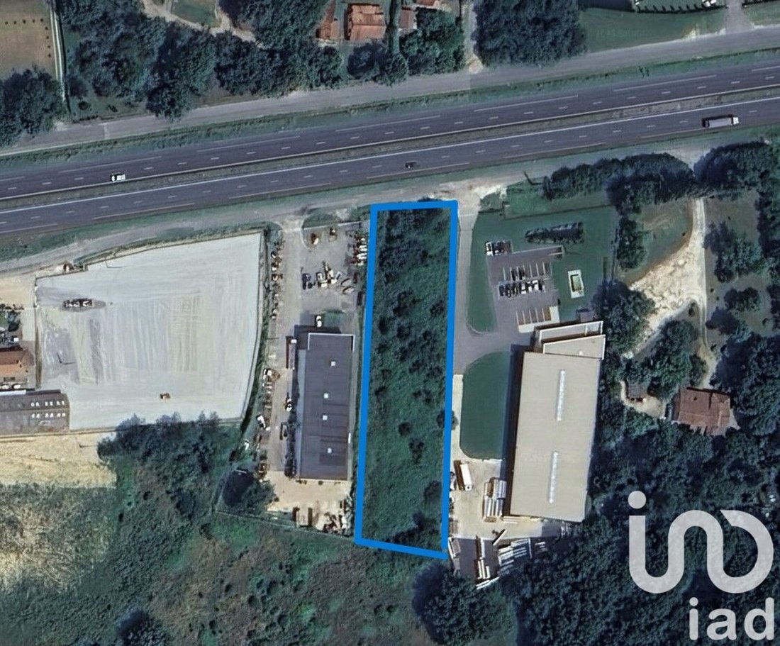 Land in Beychac-et-Caillau, Nouvelle-Aquitaine, France 1 - 16035031
