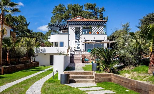 House in Le Pyla, La Teste-de-Buch, France 1