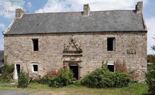 Estate in Centre Ville Sud Ouest, Plœmeur, France 1