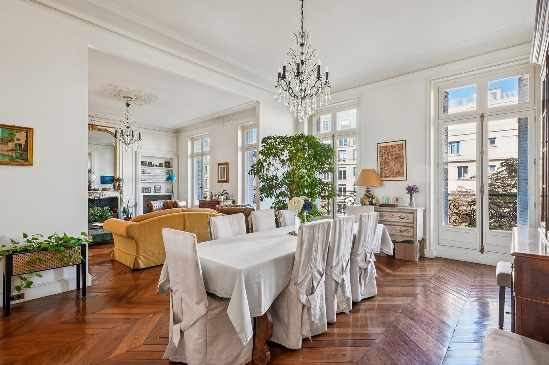 Apartment in Cambronne-Garibaldi, Paris 15e Arrondissement, Paris 2 - 16306909