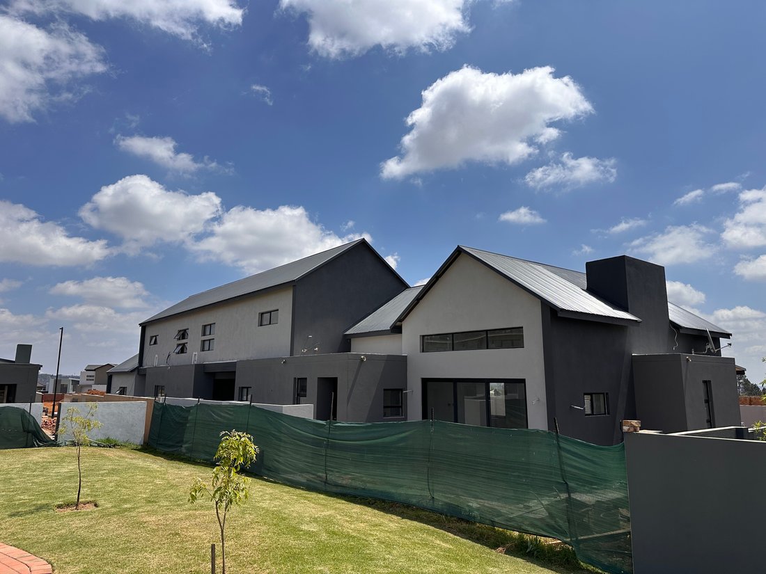 House in Sunderland Ridge AH, Gauteng, South Africa 3 - 16048784