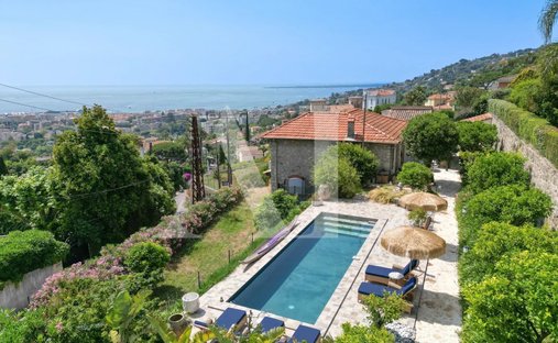 Villa in Les Paluds-Lauvert, Vallauris, France 1