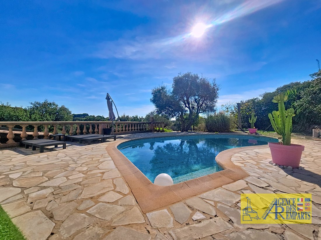 House in Les Cougoulins-Rastines, Antibes, France 3 - 16301380