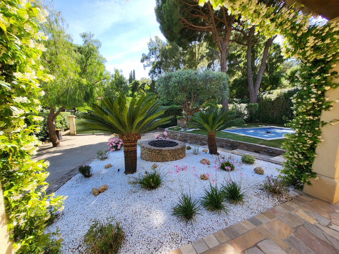 Villa in Nord, Cavalaire-sur-Mer, France 2 - 16296534