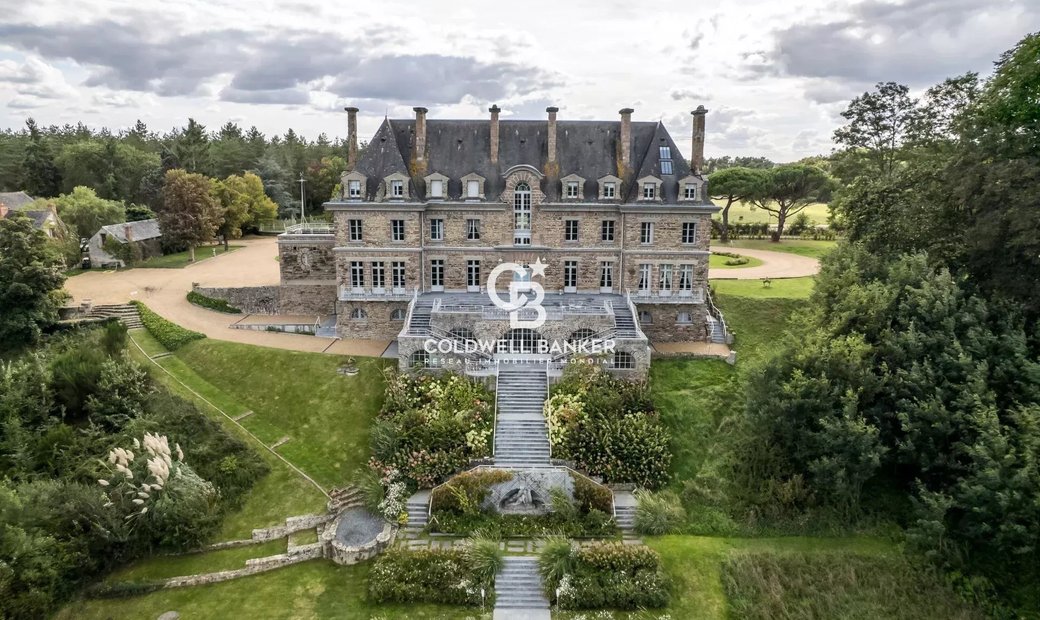 Cointreau Family Property