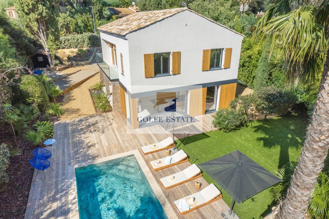 Villa in La Croix-Valmer, Provence-Alpes-Côte d'Azur, France 3 - 16297720