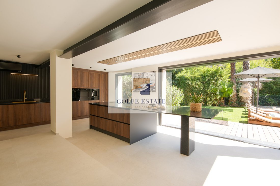 Villa in La Croix-Valmer, Provence-Alpes-Côte d'Azur, France 5 - 16297720