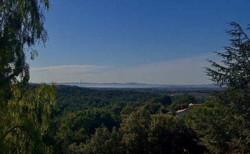 House in La Londe-les-Maures, Provence-Alpes-Côte d'Azur, France 1