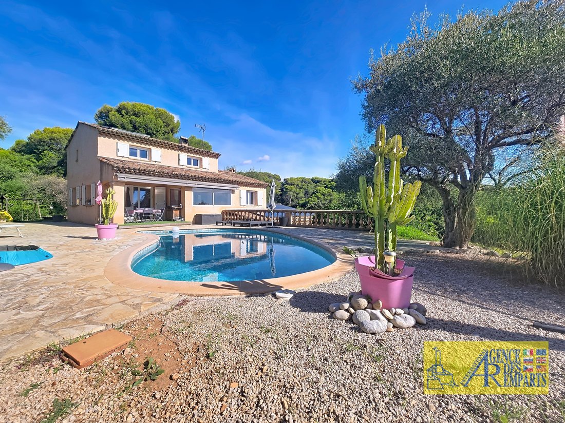 House in Les Cougoulins-Rastines, Antibes, France 2 - 16301380