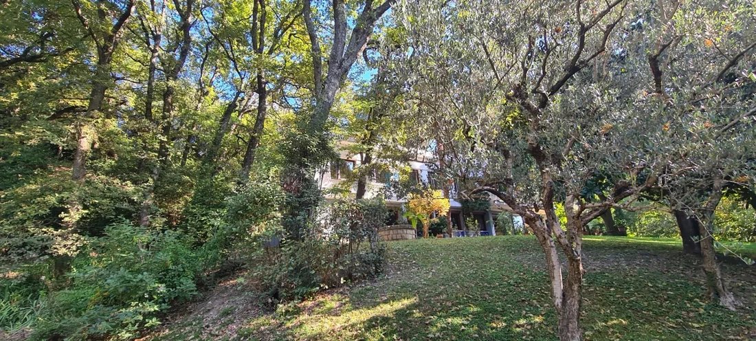 Estate in Alexis-Montlouis, Montelimar, France 4 - 16306982