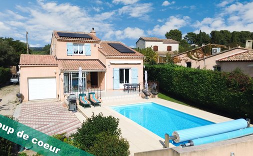 House in Les Freres-Les Cancades-Les Ginestes, Le Beausset, France 1