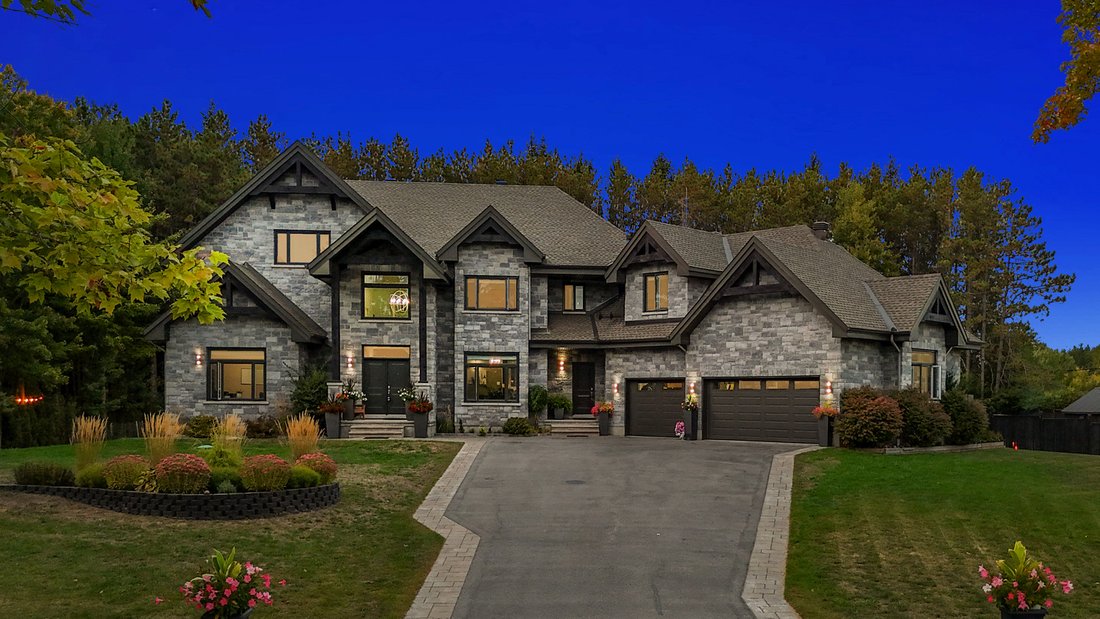 House in Ottawa, Ontario, Canada 1 - 16307741