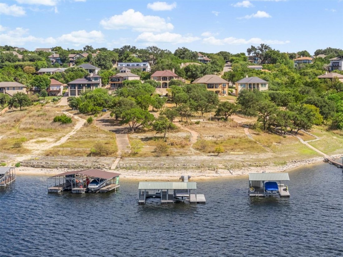 House in Jonestown, Texas, United States 1 - 16307529