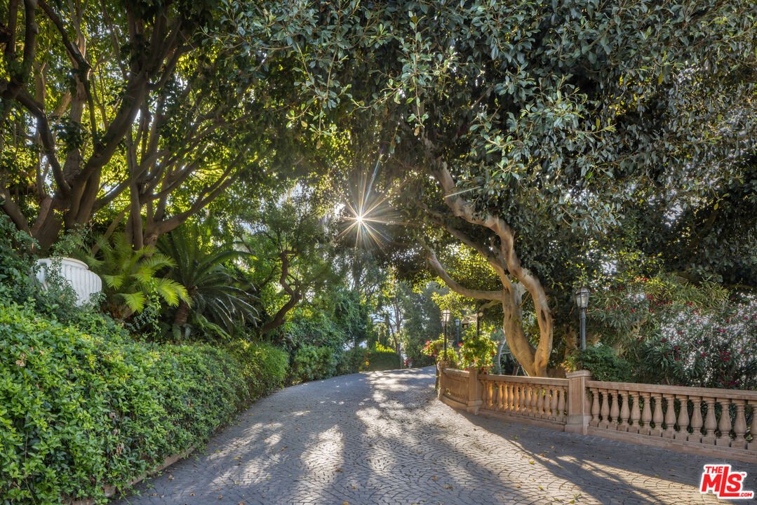 House in Los Angeles, California, United States 3 - 16307850