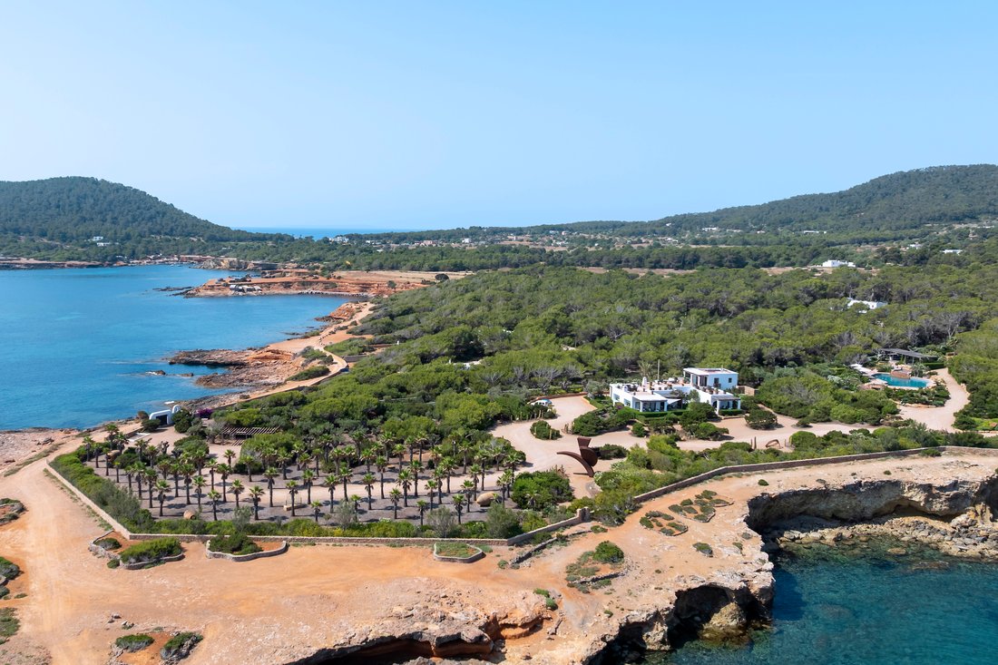 Villa in Santa Eularia des Riu, Balearic Islands, Spain 1 - 16310136
