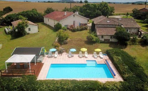 House in Monbahus, Nouvelle-Aquitaine, France 1