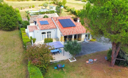 Casa a Colayrac-Saint-Cirq, Nuova Aquitania, Francia 1