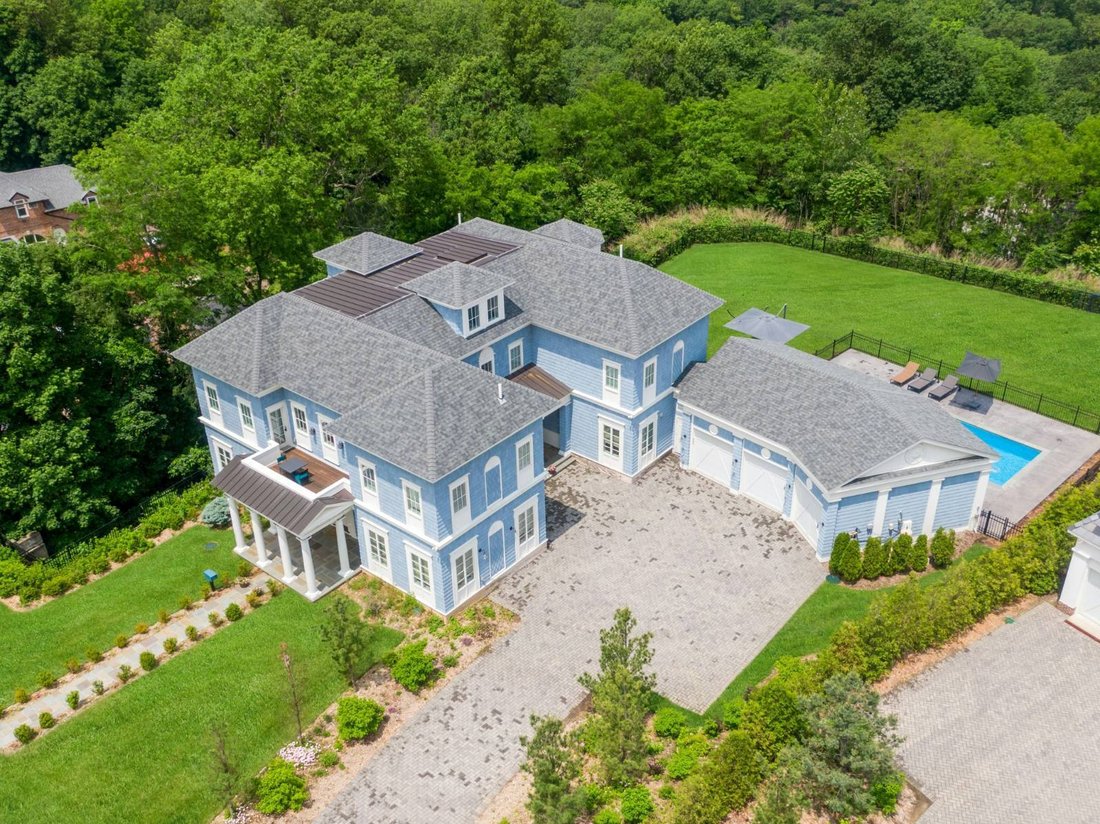 House in New York, New York, United States 1 - 16308837