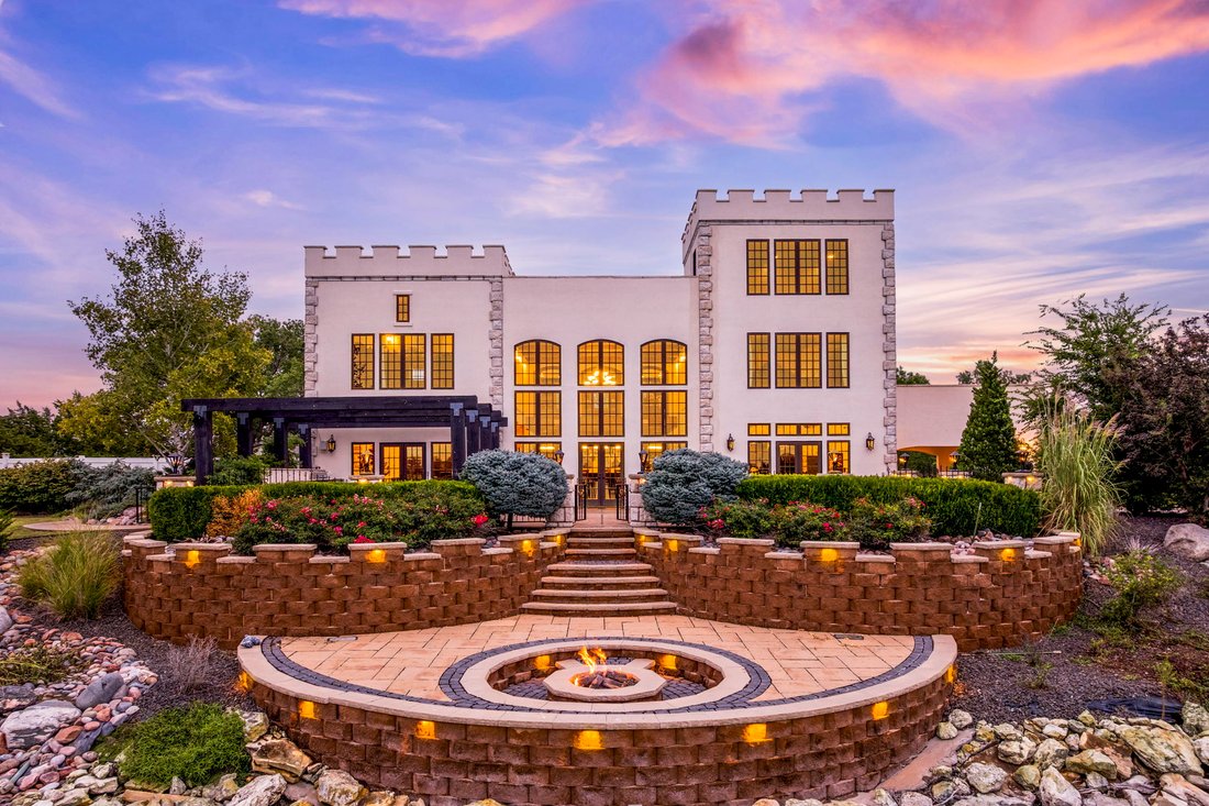 House in Russell, Kansas, United States 2 - 16308909