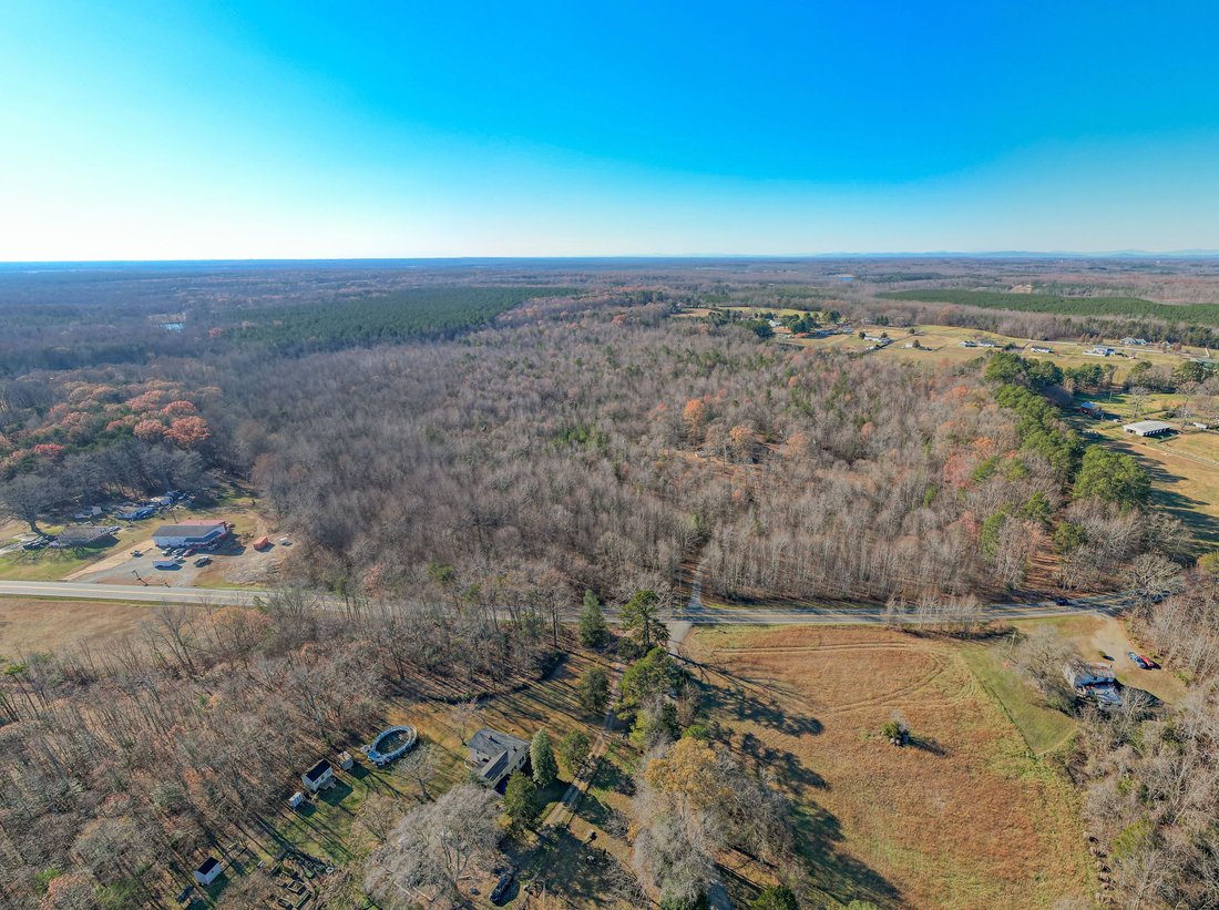 House in Mineral, Virginia, United States 1 - 16309044