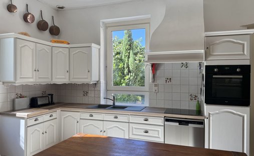 Castle for Sale in Seyches, Nouvelle-Aquitaine, France