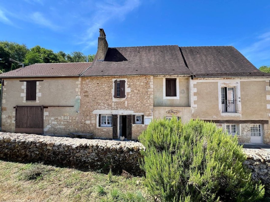 House in Saint-Georges-de-Montclard, Nouvelle-Aquitaine, France 1 - 16315081