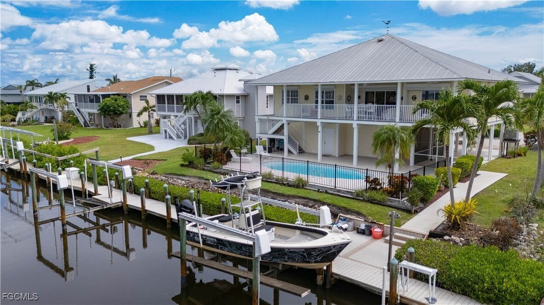 House in Bokeelia, Florida, United States 3 - 16315441