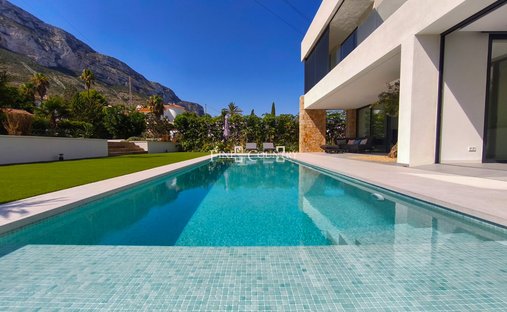 Villa in Denia, Valencian Community, Spain 1