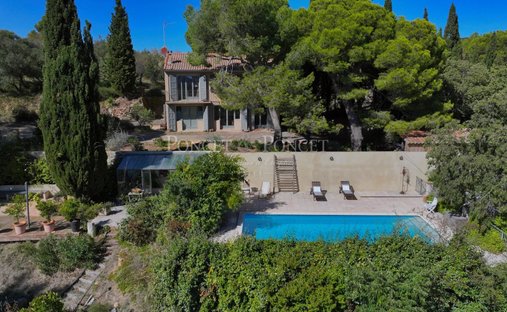 Castle for Sale in Pézenas, Occitanie, France