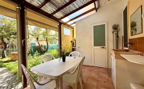 Apartment in Marina di Cecina, Cecina, Tuscany 1