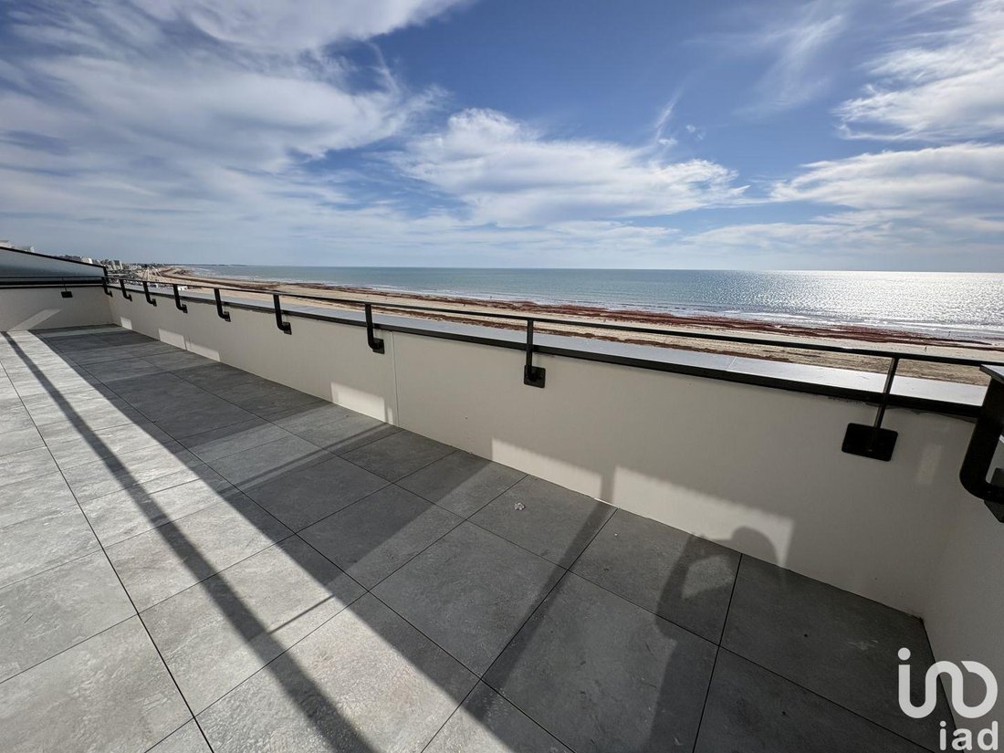 Apartment in Arrondissement of Les Sables-d'Olonne, Pays de la Loire, France 1 - 15560448