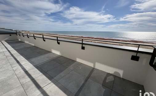 Apartment in Arrondissement of Les Sables-d'Olonne, Pays de la Loire, France 1