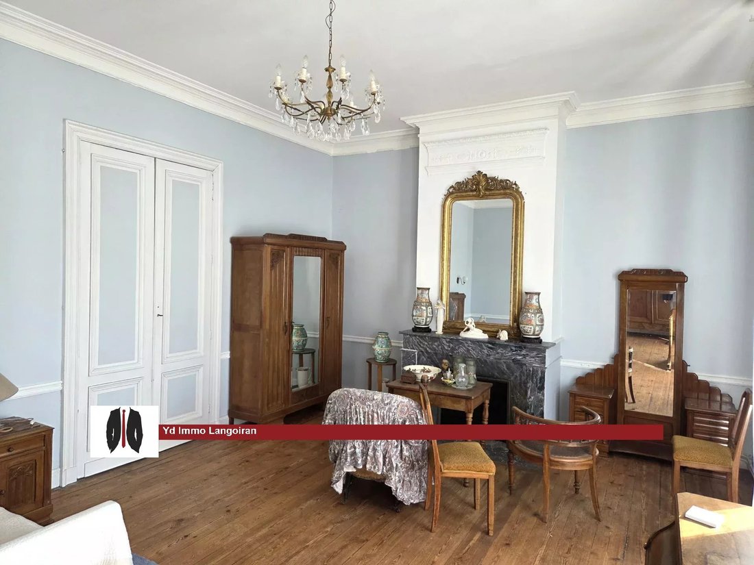 House in Saint-Medard-d'Eyrans, Nouvelle-Aquitaine, France 4 - 16309993