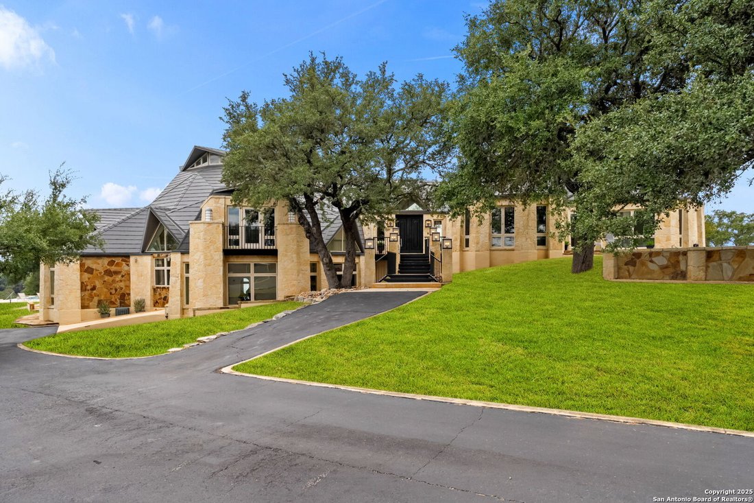 House in Montgomery, Texas, United States 1 - 16312352