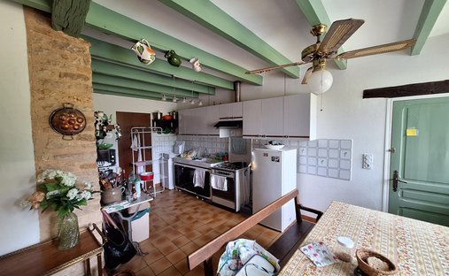 The Noble Chartreuse With Swimming Pool And Pigeoneer