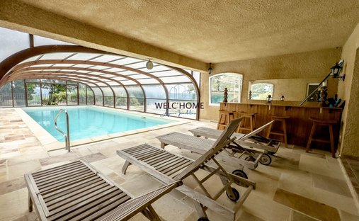 Villa in Régusse, Provence-Alpes-Côte d'Azur, France 1