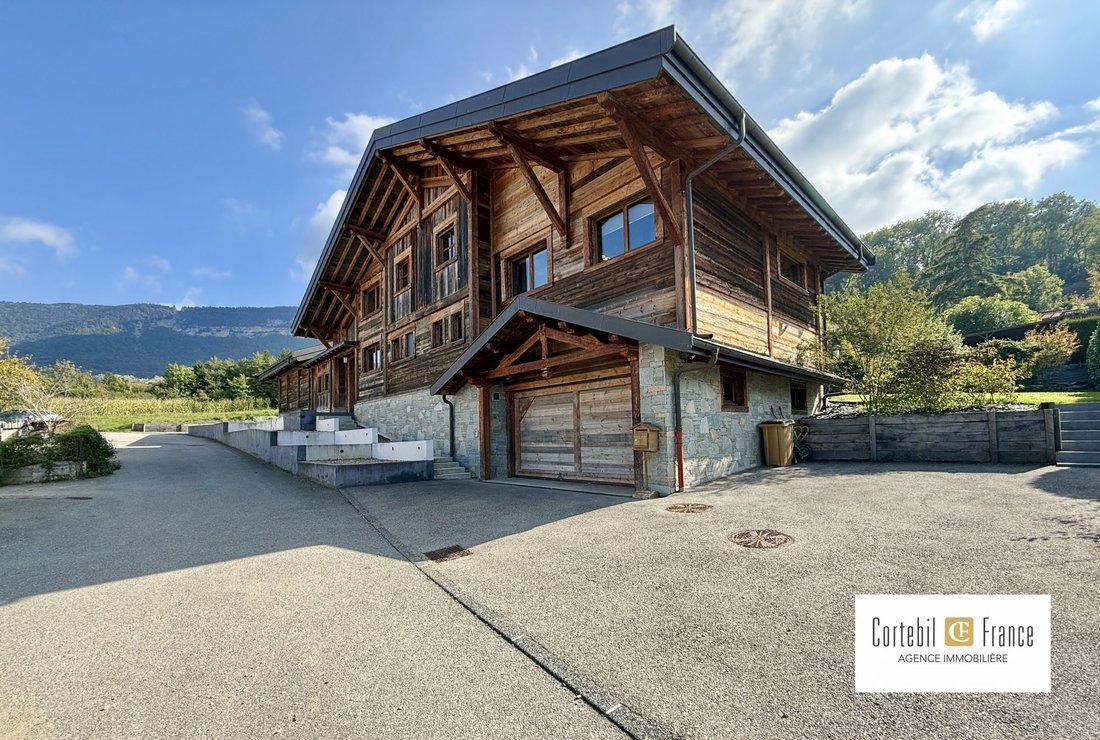 Chalet in Archamps, Auvergne-Rhône-Alpes, France 3 - 16318567