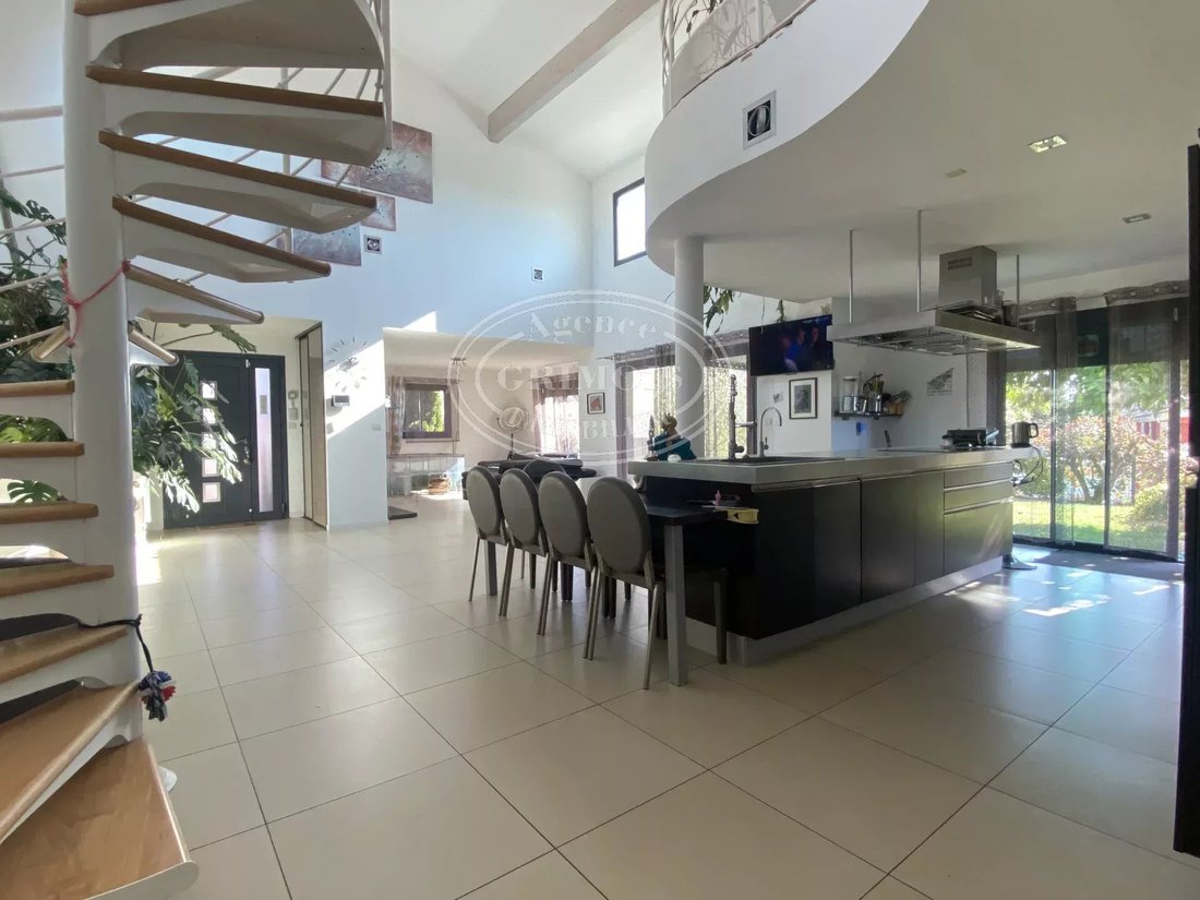 Villa in Centre, Castelginest, France 4 - 16311381
