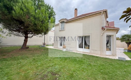 Villa en Adamville, Saint-Maur-des-Fossés, Francia 1