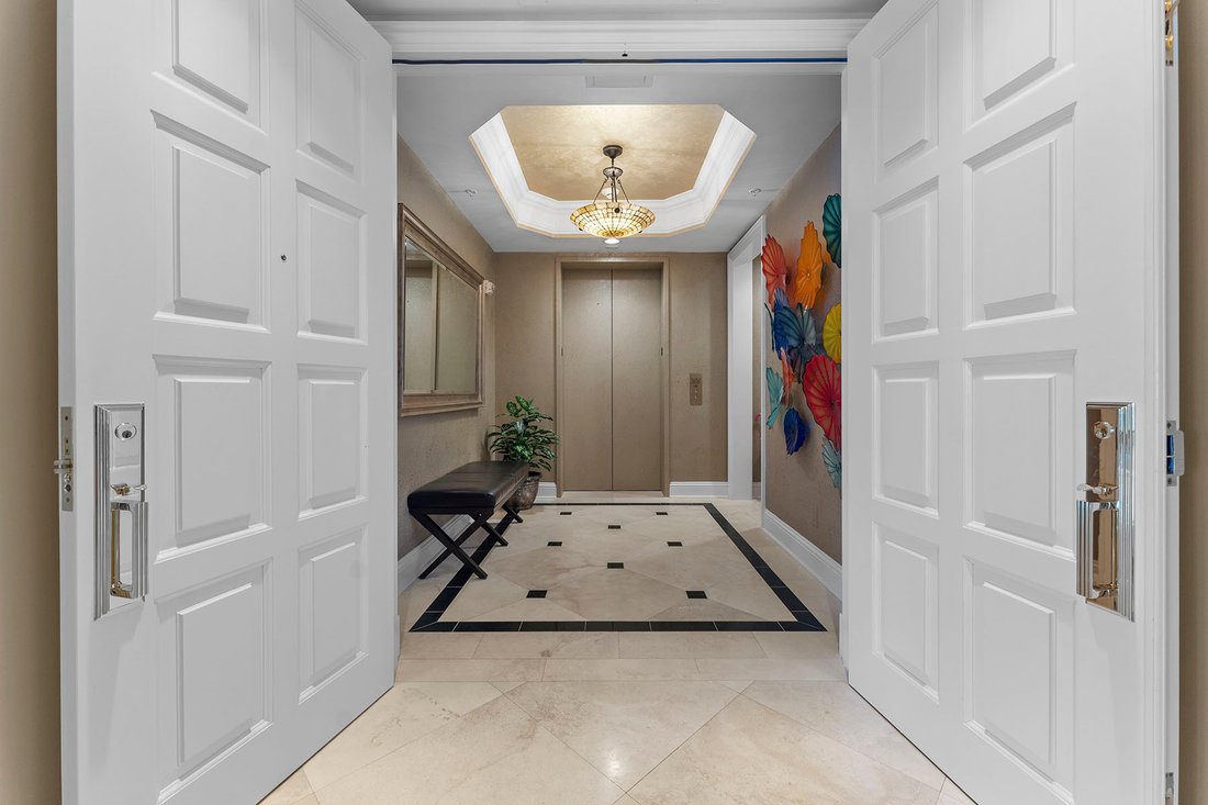 Condo in Naples, Florida, United States 2 - 16320443